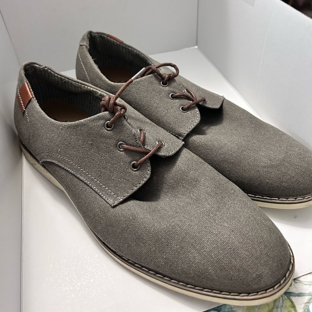 George Gray Men’s Shoes

Size 13
